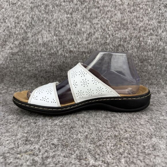 ✅Womens 9M Clarks White Leather Sandals Adjustable Straps Cushion Casual Comfort - Picture 11 of 13